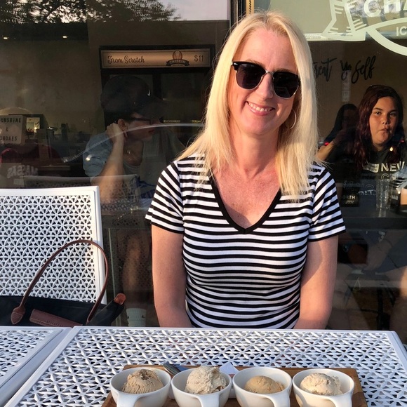 2/$20❤️- SHIRT | Women’s Gap modern tee shirt size medium - Picture 4 of 4